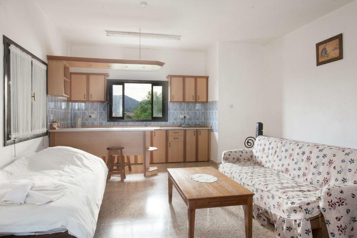 Balci Plaza Hotel And Balci Plaza Guest Bungalows Karpaz Peninsula Selenias Kültér fotó
